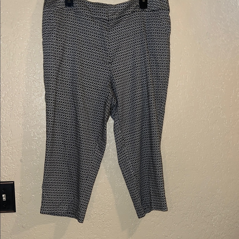 Ashley Stewart Black and White Patterned Capris